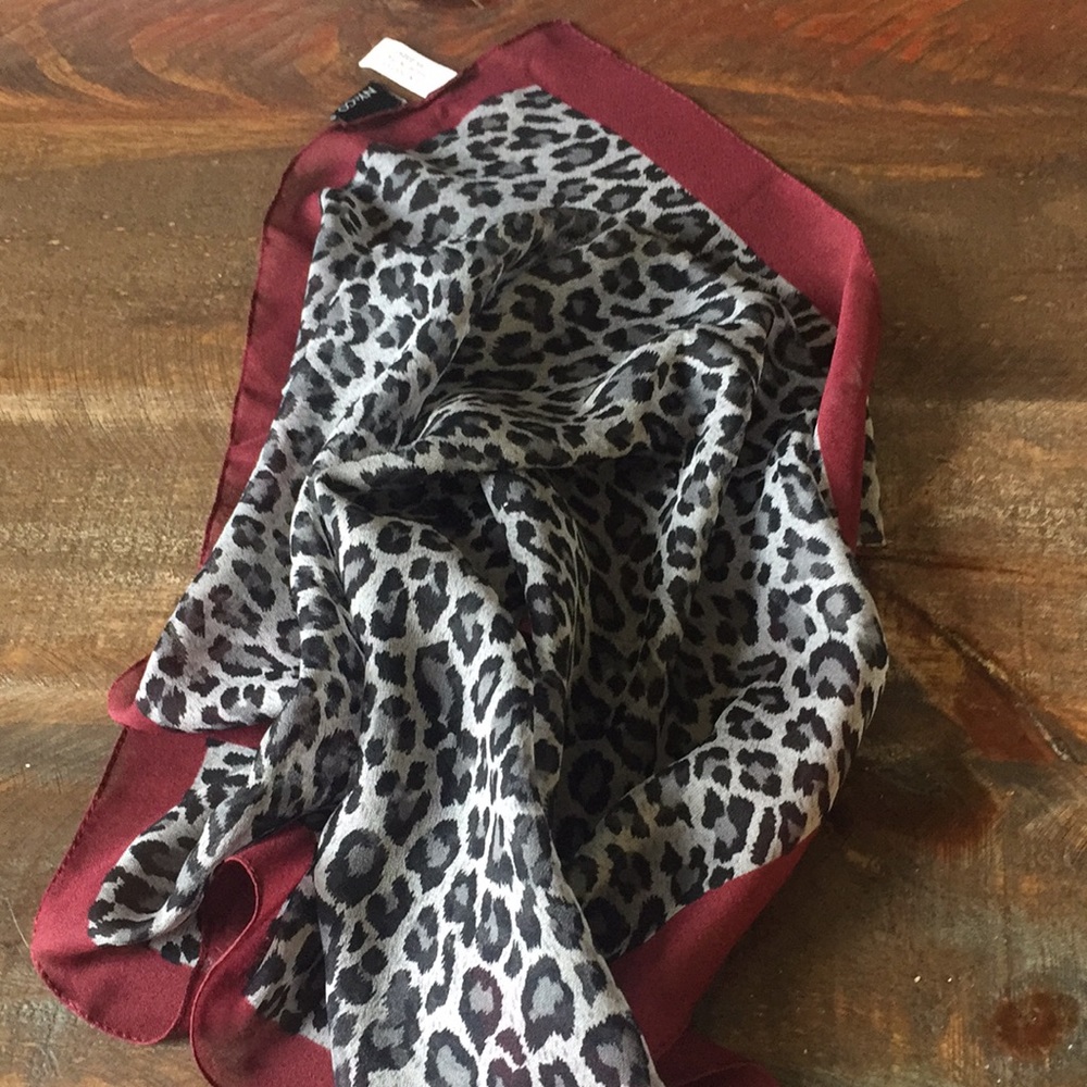 Made in Italy 100% Polyester leopard print/ scarf